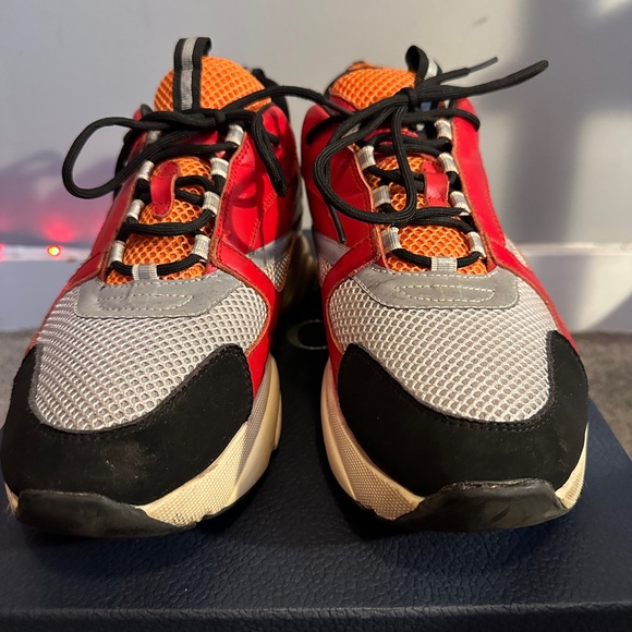 Just don't want then no more got two more pair and I don't wear these ones - Picture 2 of 5